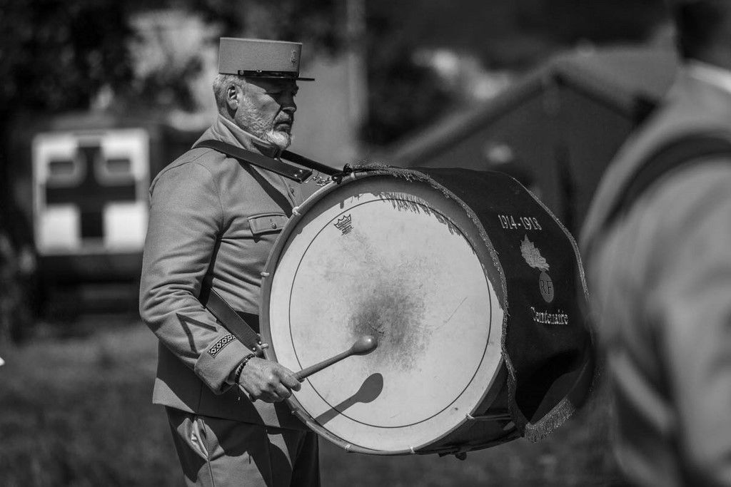 un tambour militaire