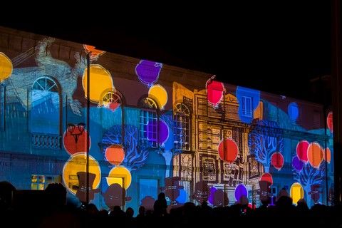 Spectacle de lumière nocturne à Epinal