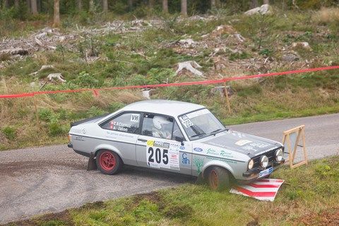 Cornu sur Ford Escort en tout droit