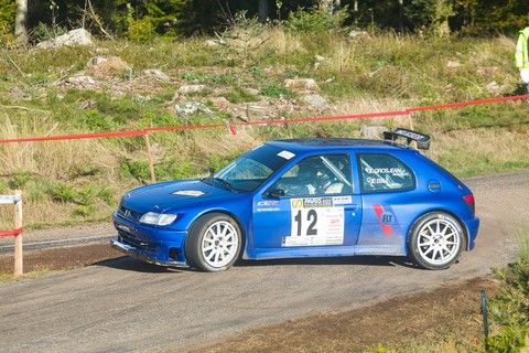 Peugeot 306 Maxi bleue n°12 de l'équipage Grosjean & Eble au rallye de la Luronne 2020